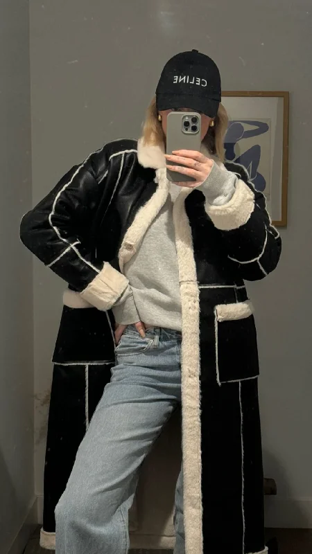 Comfortable And Cold-proof Eliza Black and Sherpa Long Coat
