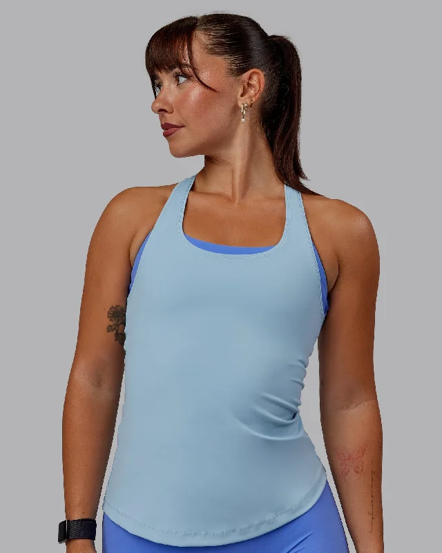 Versatile Items Lift Performance Tank - Glacial Blue
