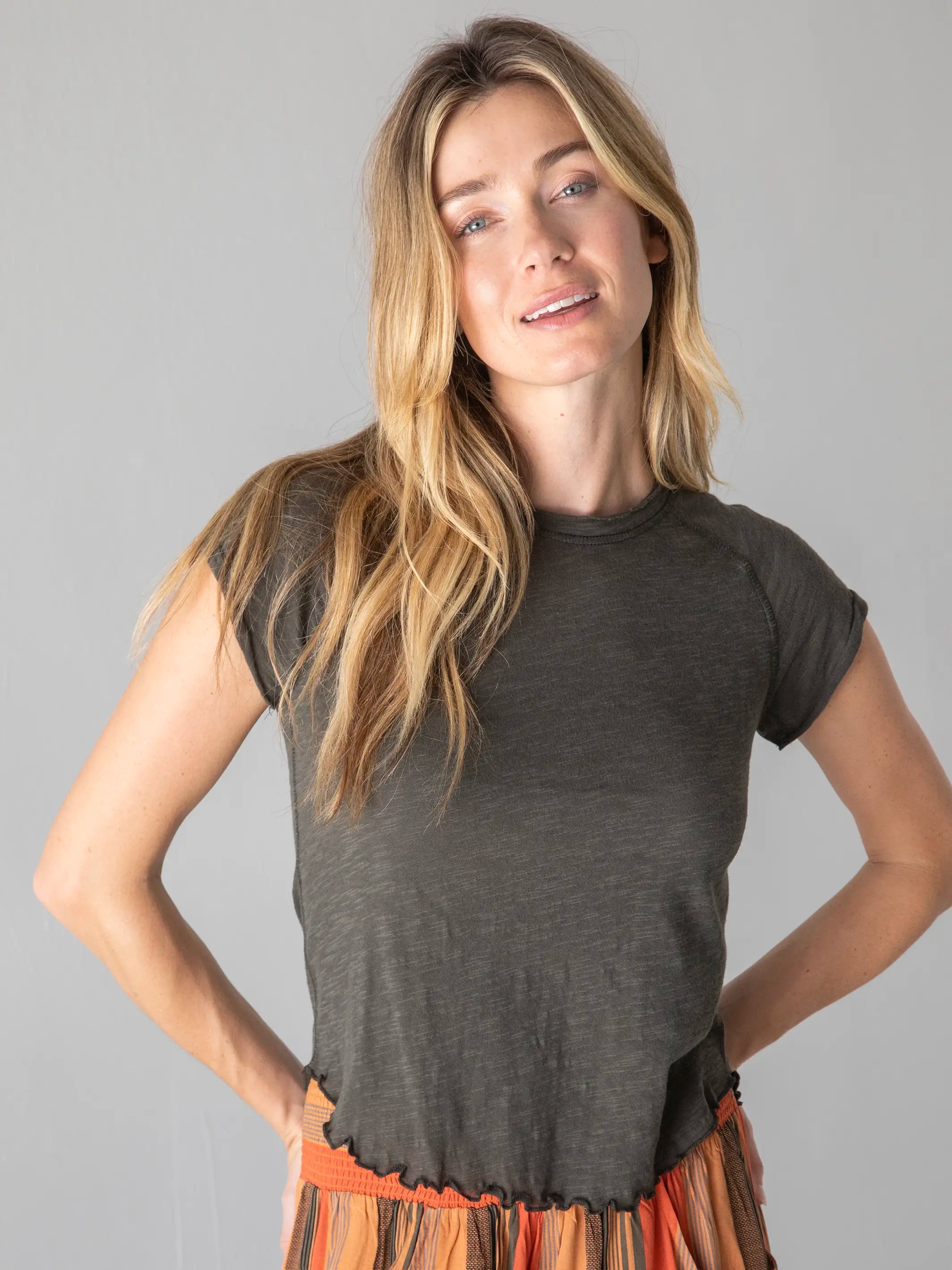 Sports Style Lily Cotton Short Sleeve Tee Shirt - Charcoal