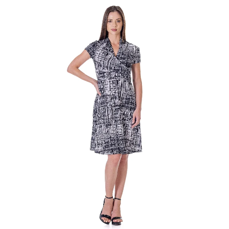 Quality Tailoring 24seven Comfort Apparel Womens Print Short Sleeve Knee Length V Neck Rouched Wrap Dress Quality Tailoring 24seven Comfort Apparel Womens Print Short Sleeve Knee Length V Neck Rouched Wrap Dress