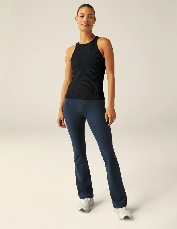 Simple Solid Color Formation Tank