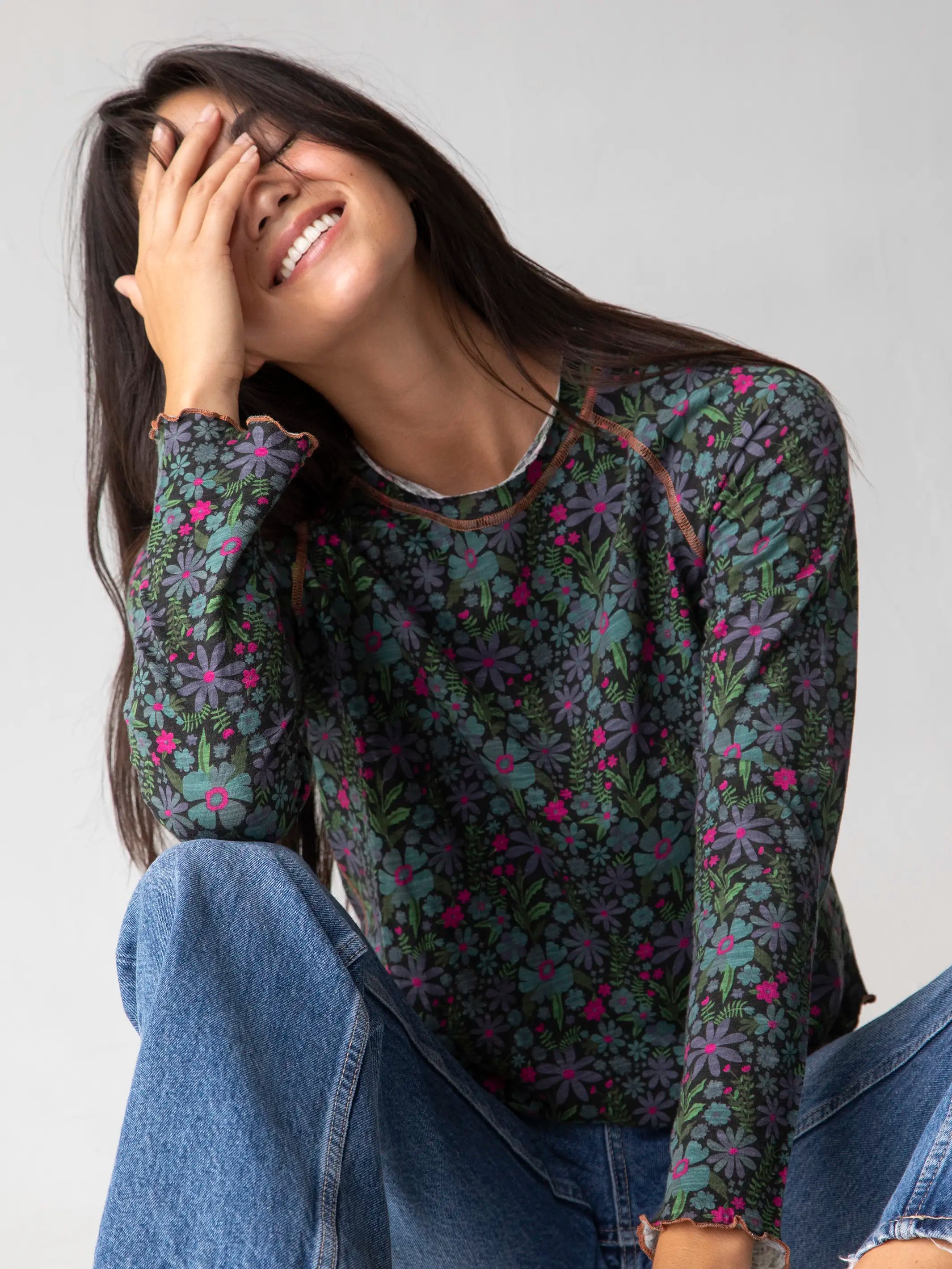 Simple Design Lily Cotton Long Sleeve Tee Shirt - Dark Blue Garden