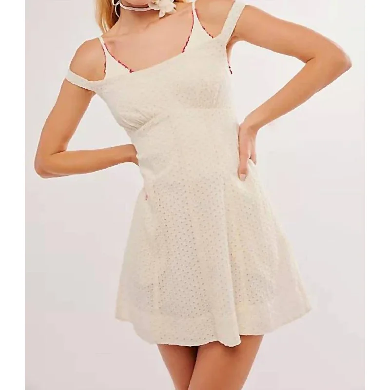 Fresh And Capable Free People - Berry Kiss Mini Dress