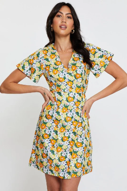 Street Sports Style Print Fit And Flare Dress Short Sleeve V Neck