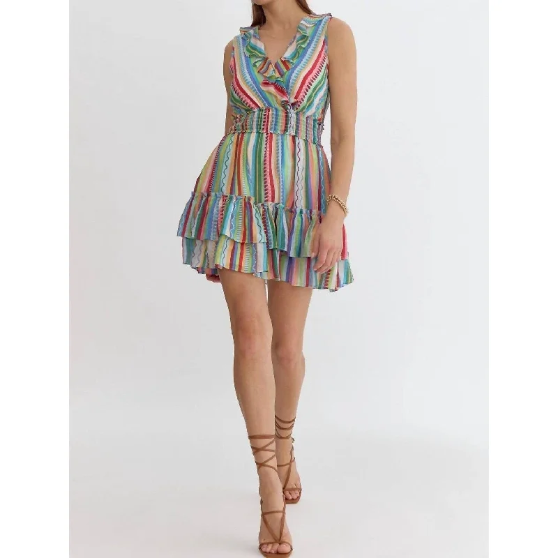 Casual And Casual Entro - Fiesta Stripe Sleeveless Ruffle Dress