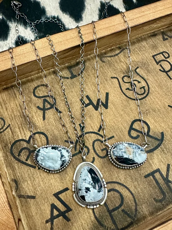 British casual White Buffalo Necklace