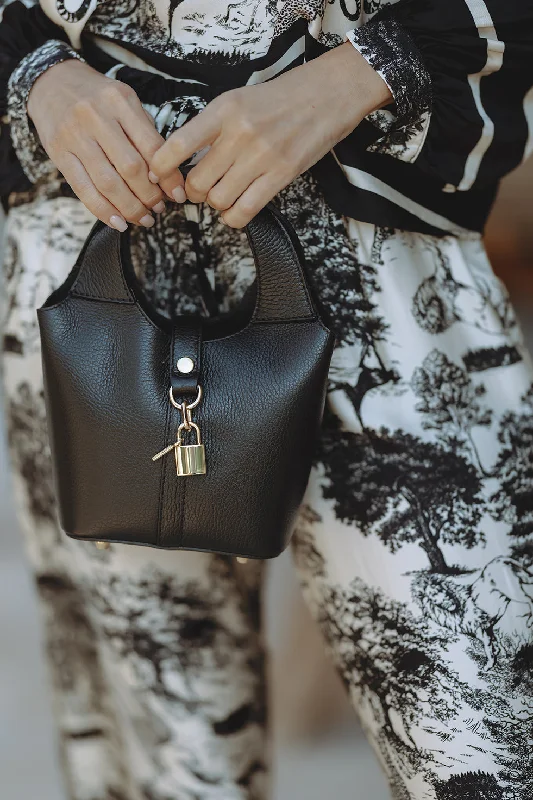 Comfortable And Cold-proof LOCK BAG - BLACK