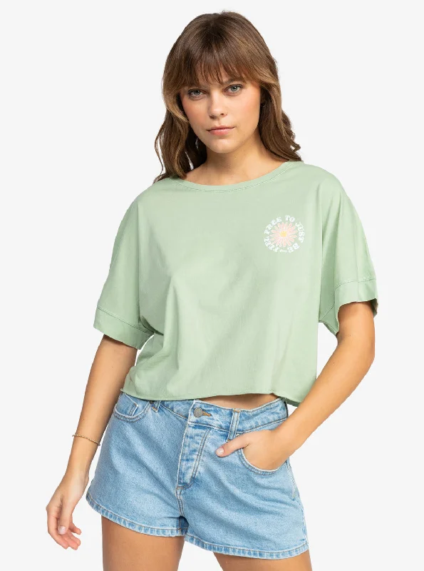 Minimal Comfort Feel Free T-Shirt - Laurel Green