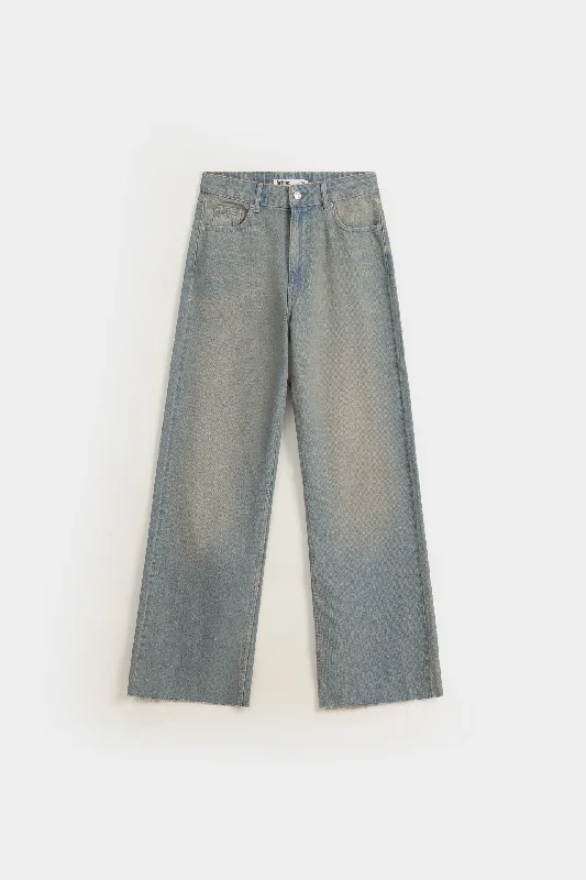 Luxe Comfort Wide Leg Jeans