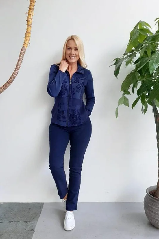 Street Personality Style Jeans with Studded Detail in Indigo