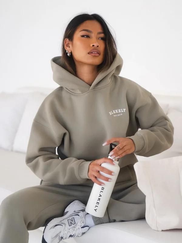 Chic Lounge Heritage Oversized Hoodie - Olive