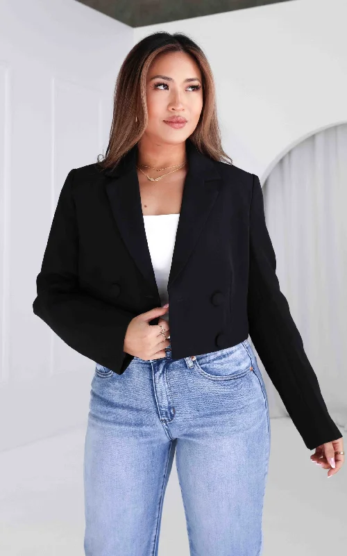 Minimal Comfort Mollie Crop Blazer - Black