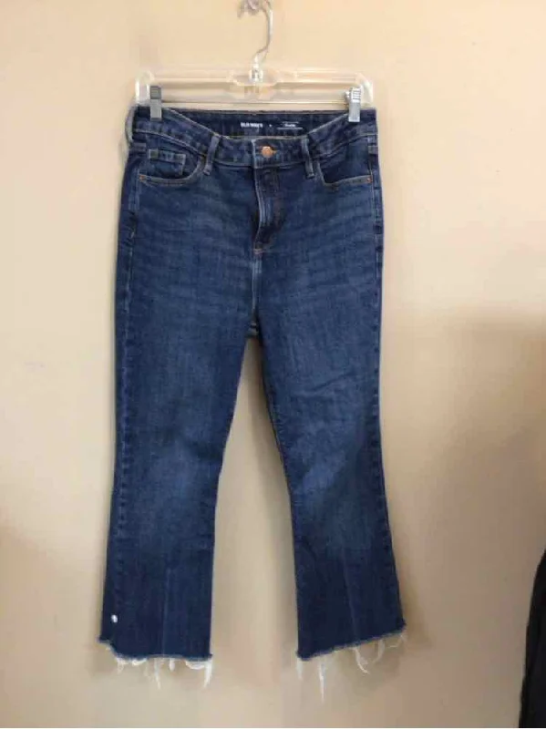 Romantic And Fresh OLD NAVY SIZE 6 Ladies JEANS