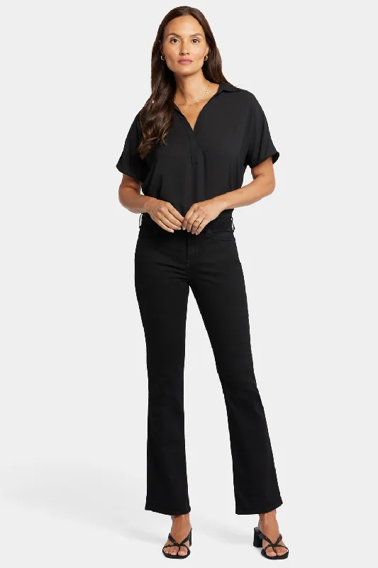 Relaxed Chic Barbara Bootcut Jeans In Short Inseam - Black