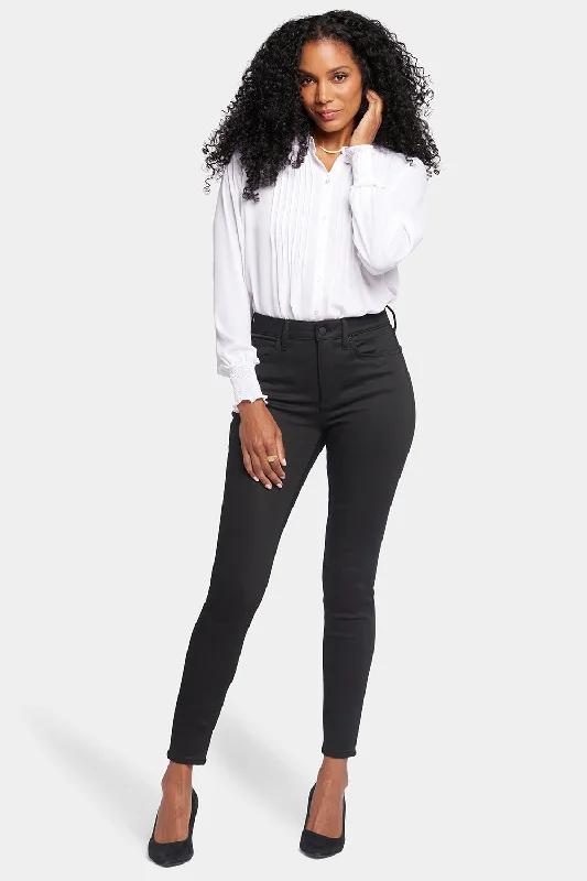 Street Letter Style Ami Skinny Jeans - Black Rinse