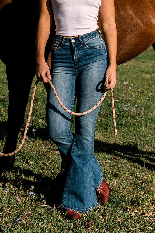 Comfortable Outfits Bowie Womens Flare Jeans - Vintage Blue Wash